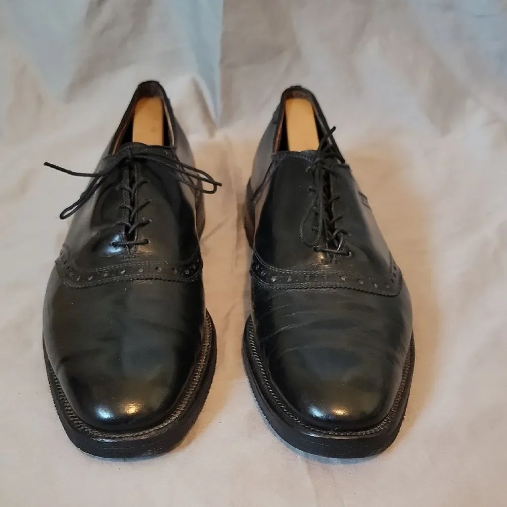 Allen Edmonds 11 B Polo Black Oxford Shoes with Cap Toe and Broguing